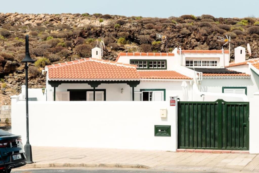 Dom wakacyjny Acogedora Casa En Abades En Tranquila Urbanizacion *